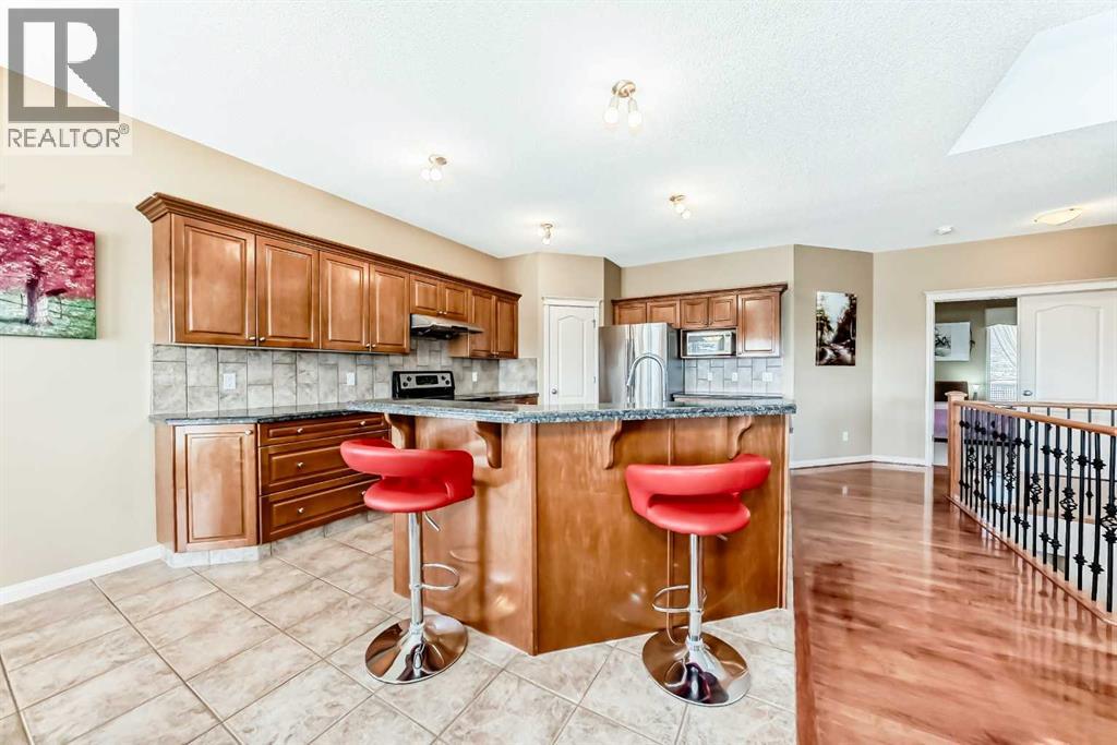92 Hamptons Drive NW