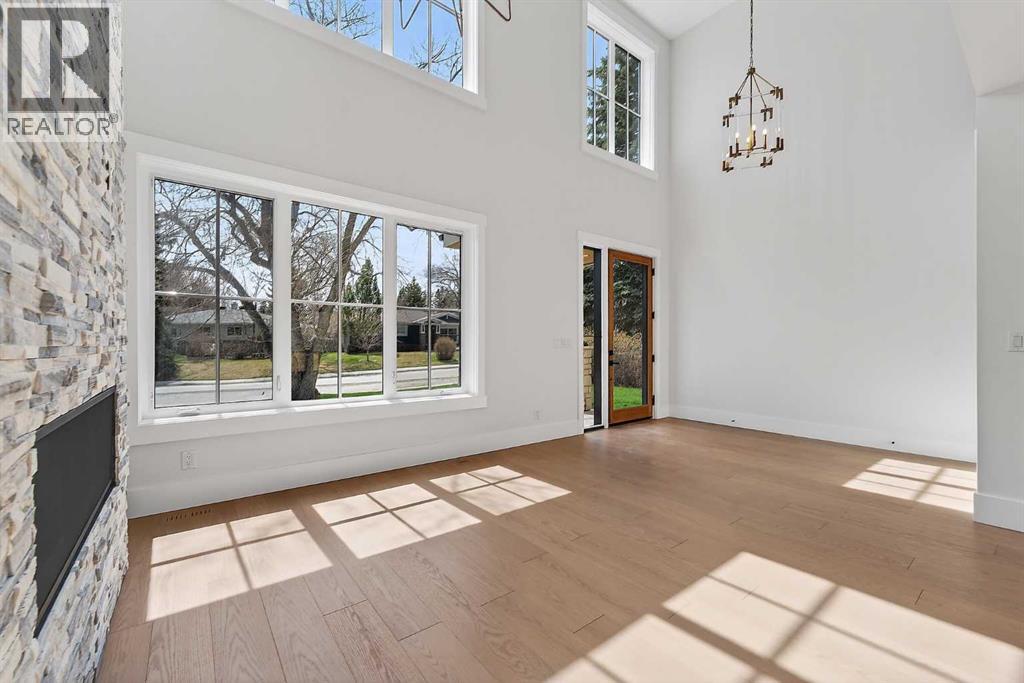 88 Woodlark Drive SW