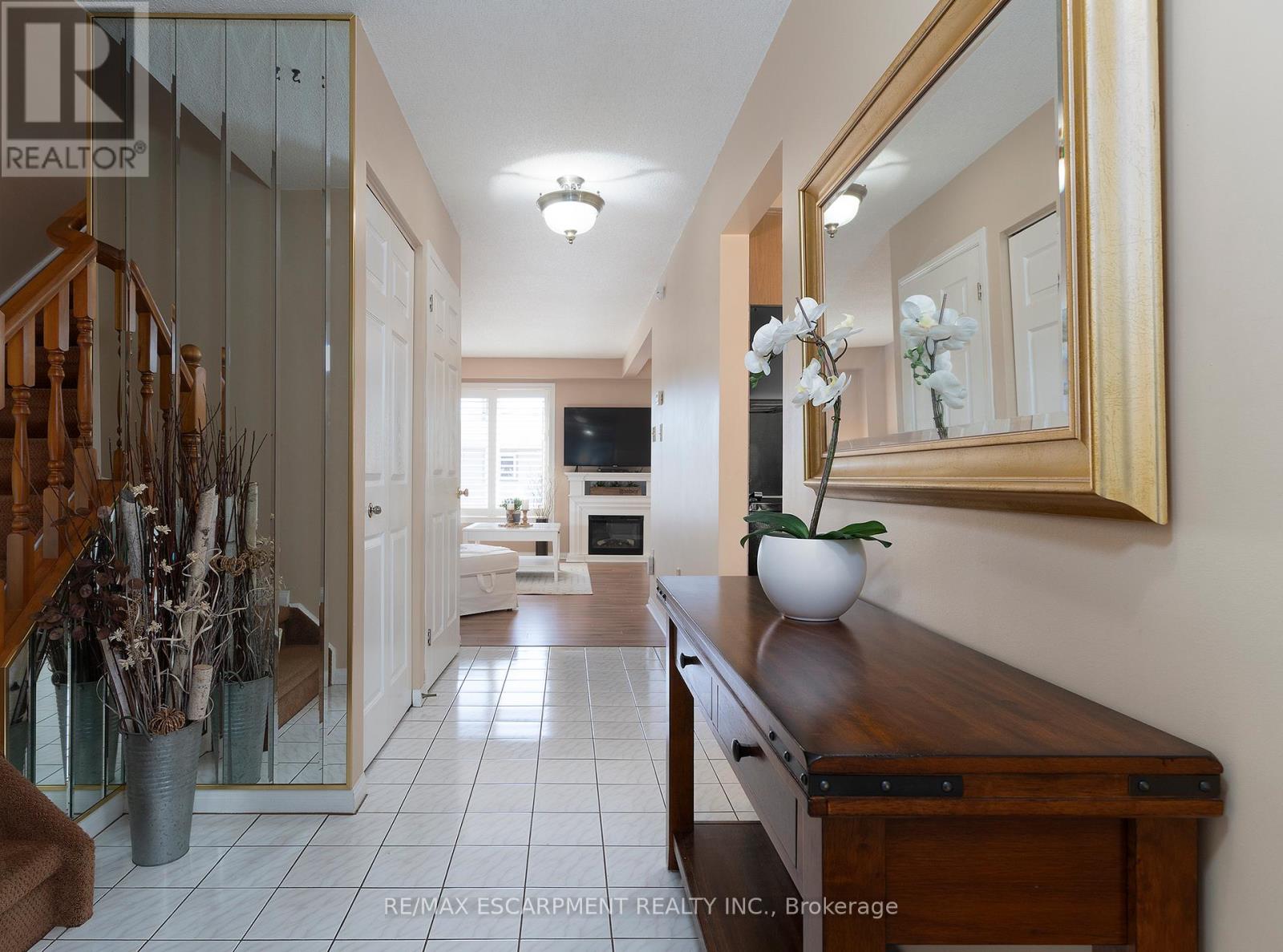 50 OSSINGTON DRIVE