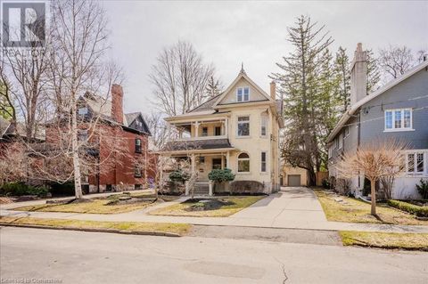 33 ROLAND Street Kitchener ON N2G1K5