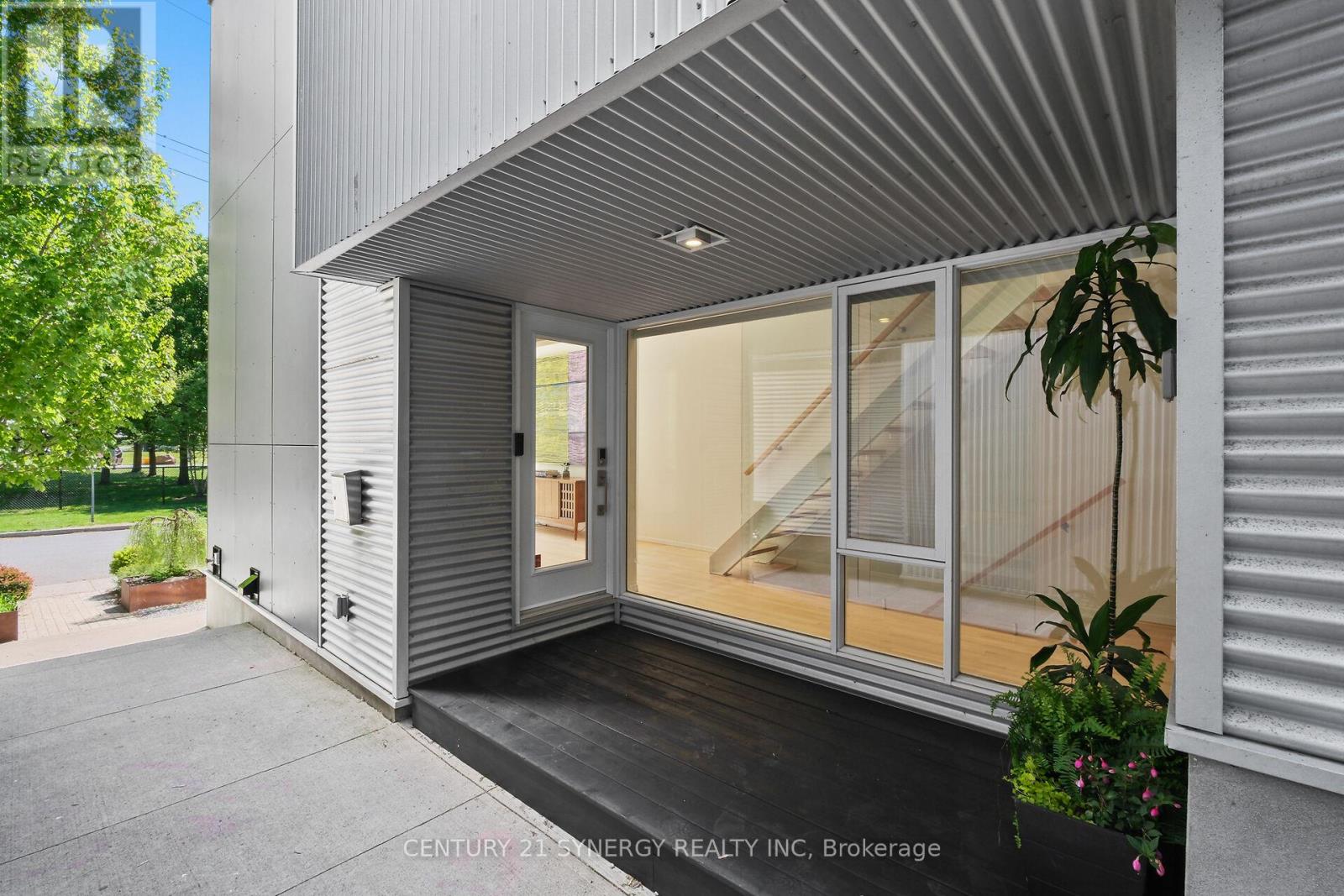 26 STONEHURST AVENUE