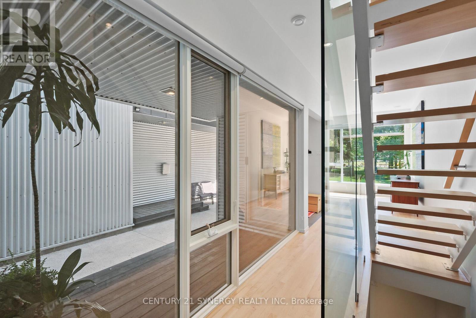 26 STONEHURST AVENUE