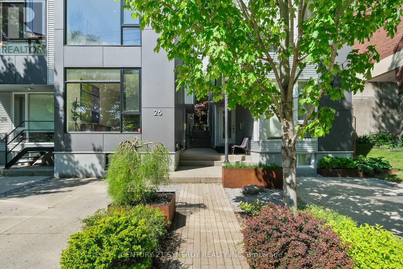 26 STONEHURST AVENUE
