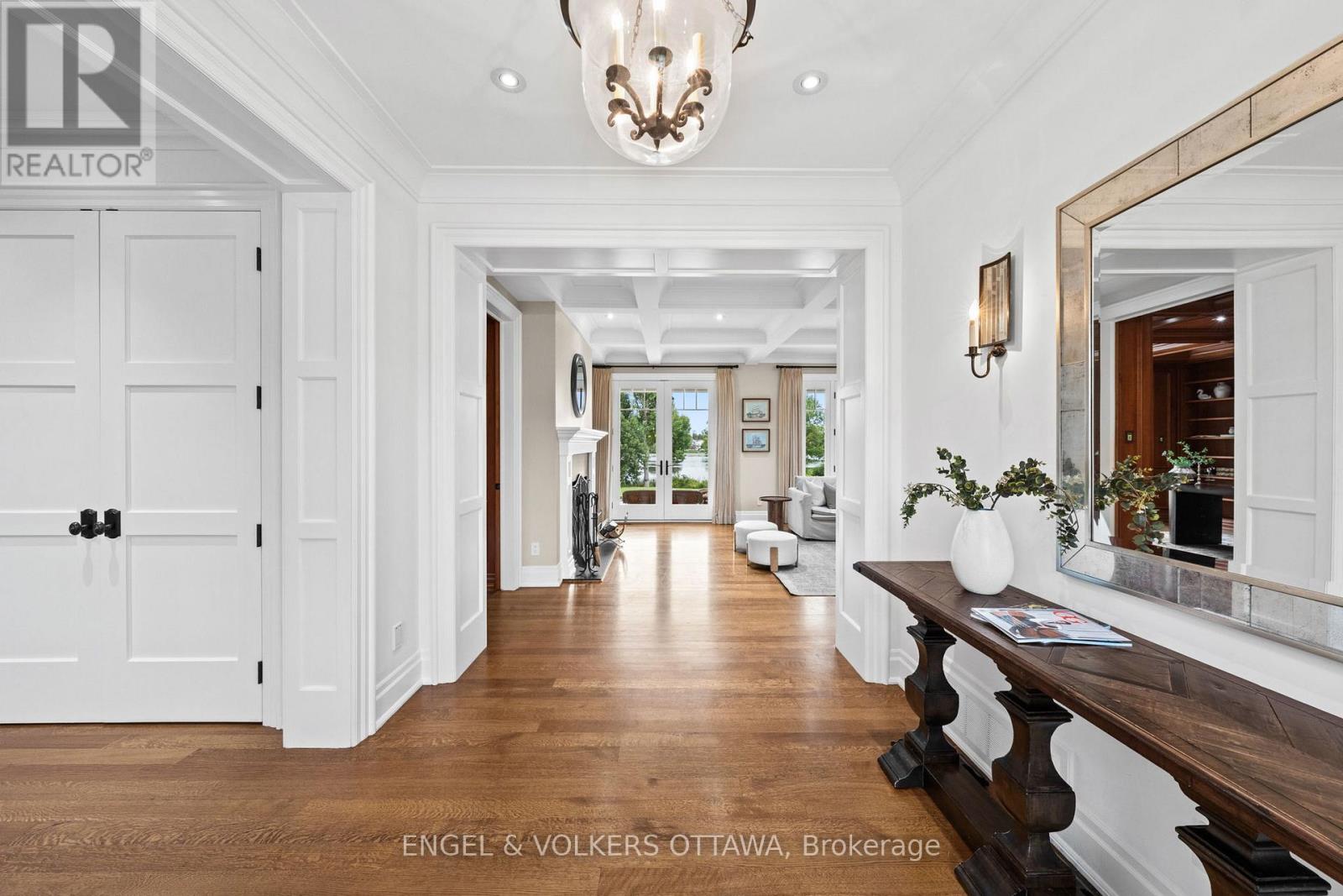 6029 RIDEAU VALLEY DRIVE N