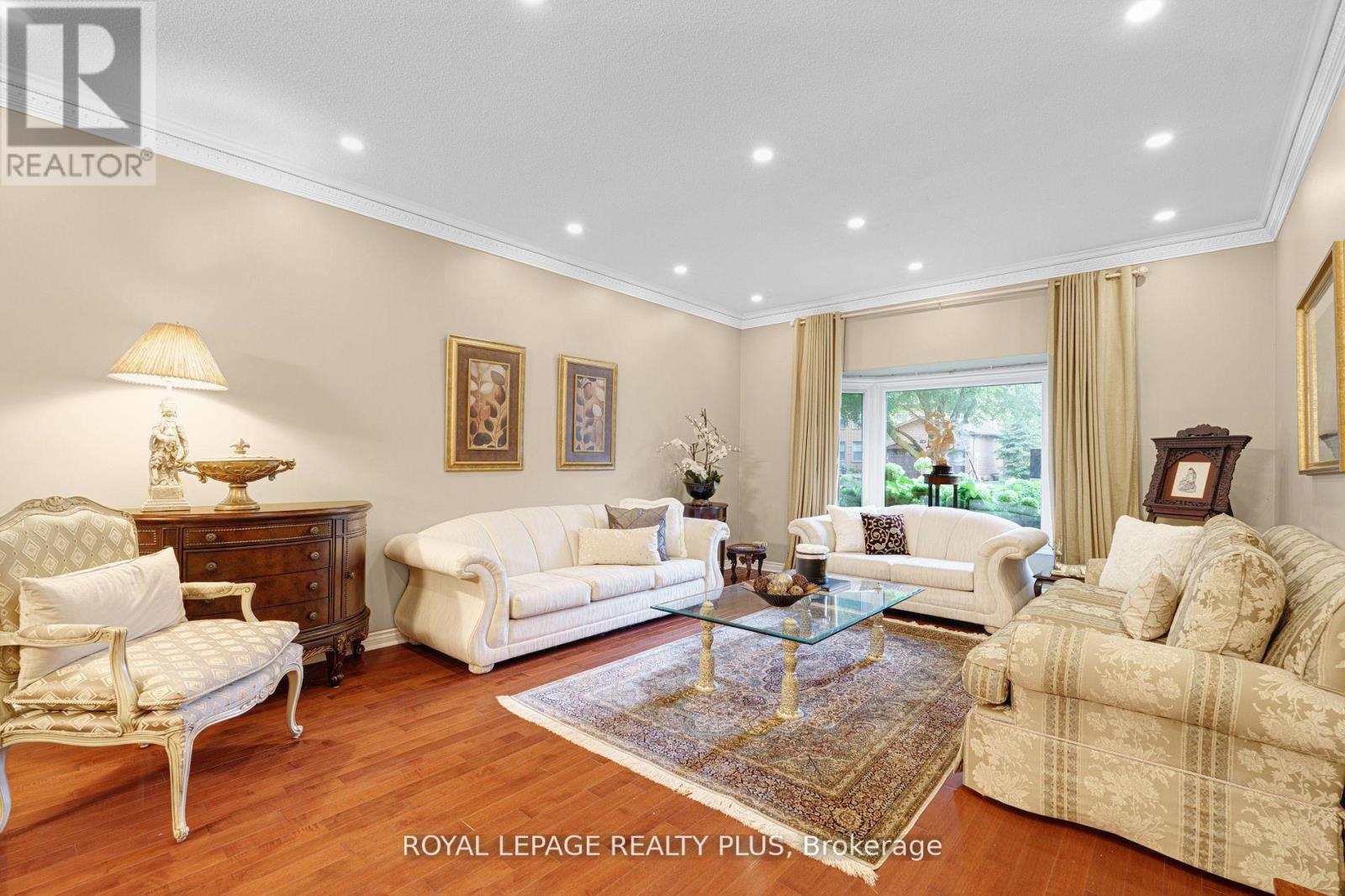 1760 FEATHERSTON COURT