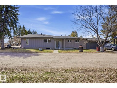 #36 55000 LAMOUREUX DR Rural Sturgeon County AB T8L5A7