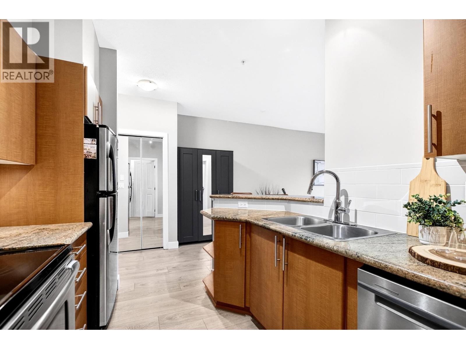 311 2478 SHAUGHNESSY STREET