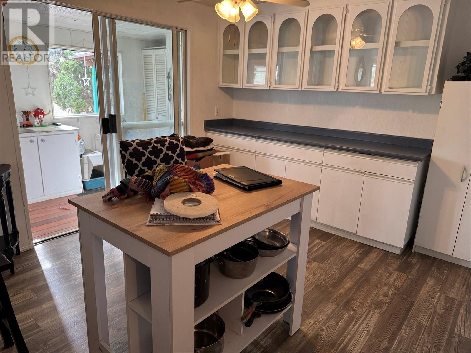 2400 OAKDALE Way Unit# 202