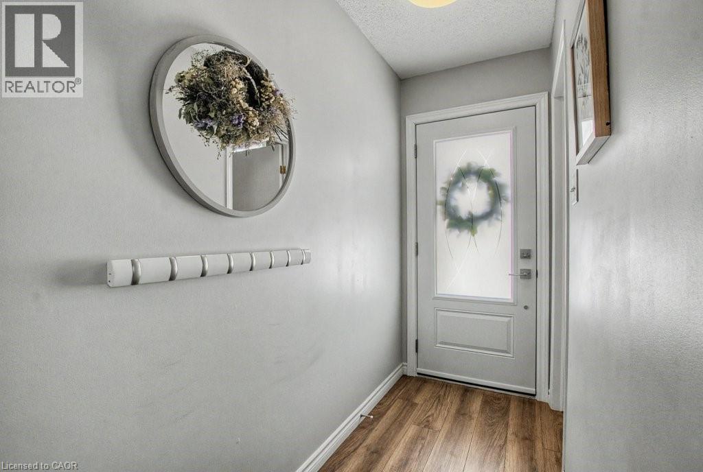 851 BUTTERNUT Avenue