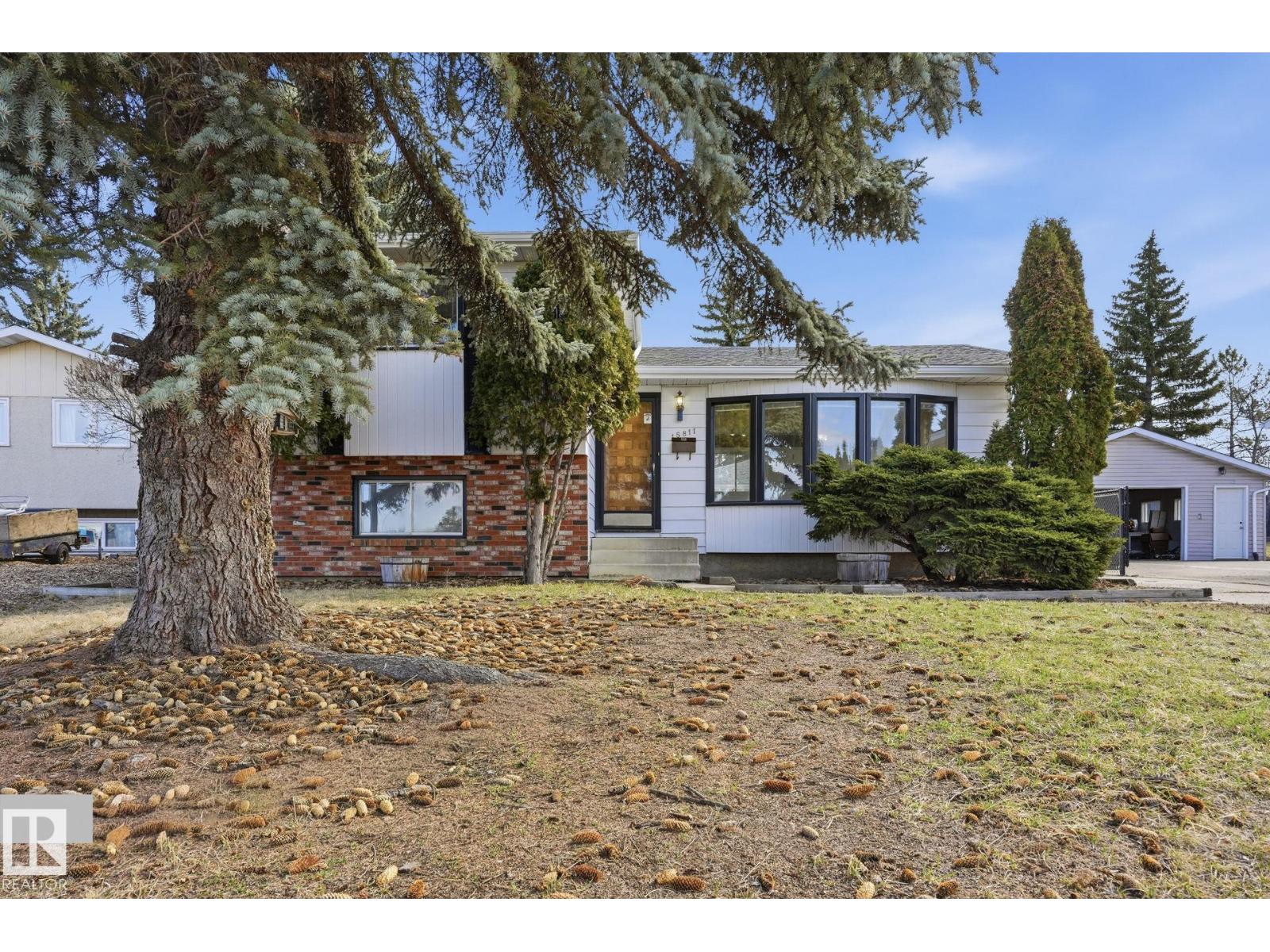 15811 114 ST NW