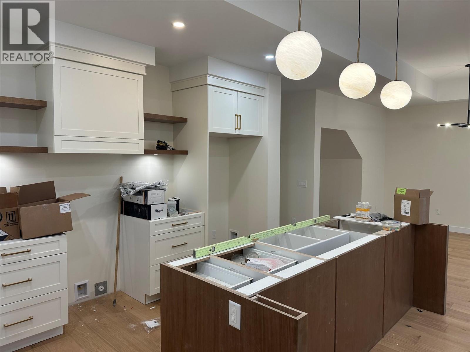 6609 Nixon Road Unit# 102