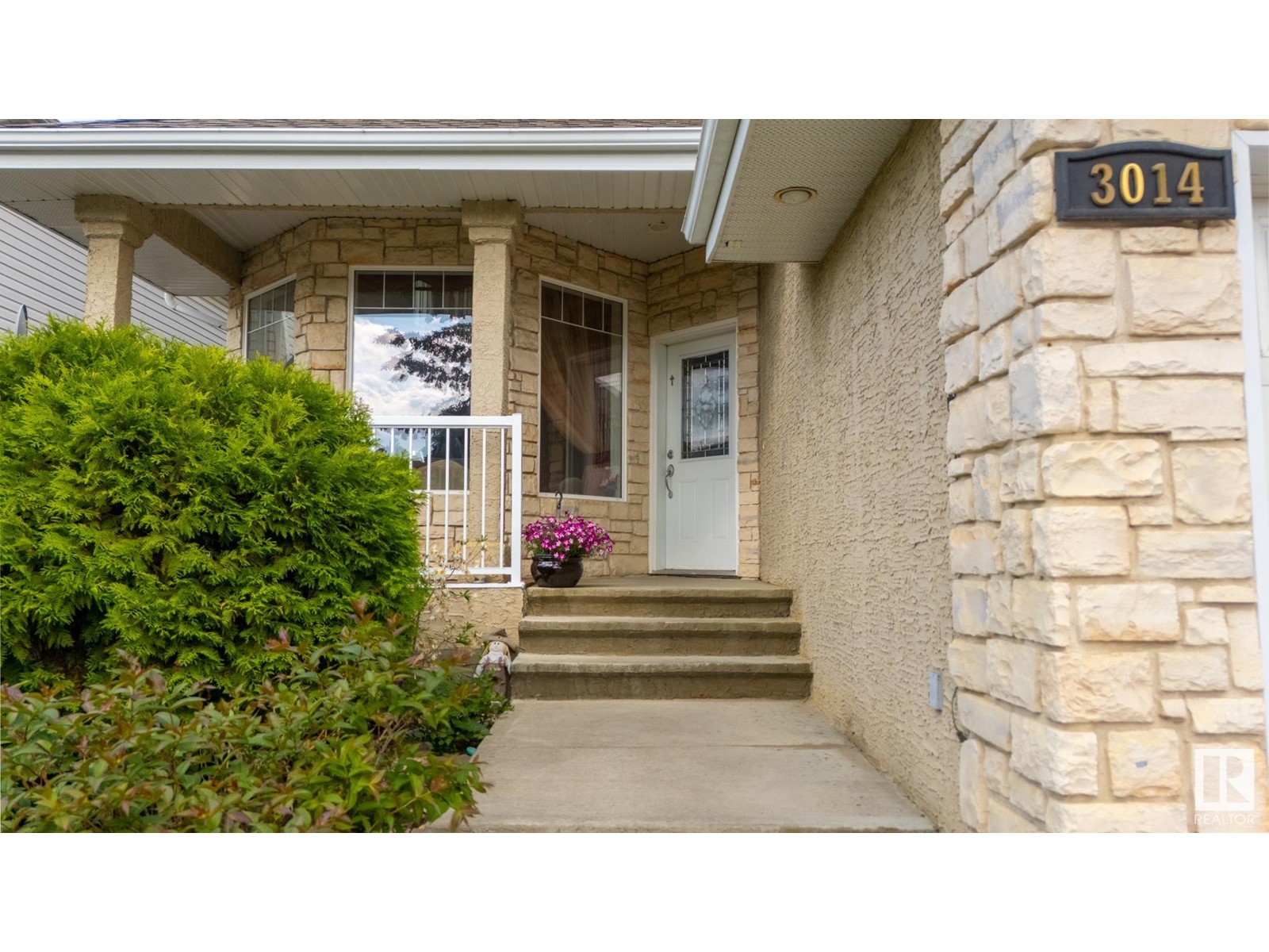 3014 MACNEIL WY NW