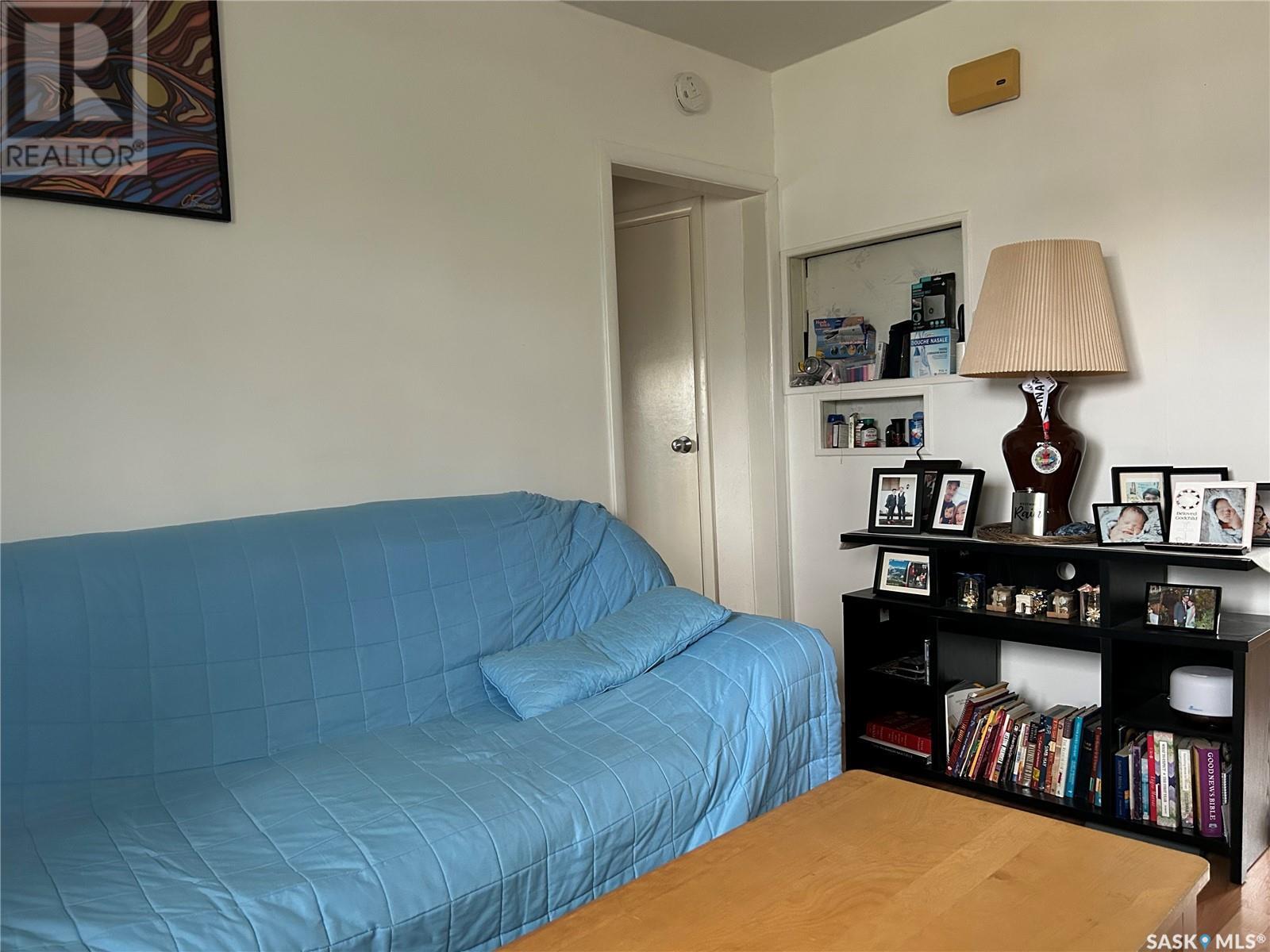 316 4th AVENUE W