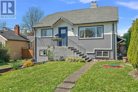 924 Stafford St Saanich BC V8X2V8