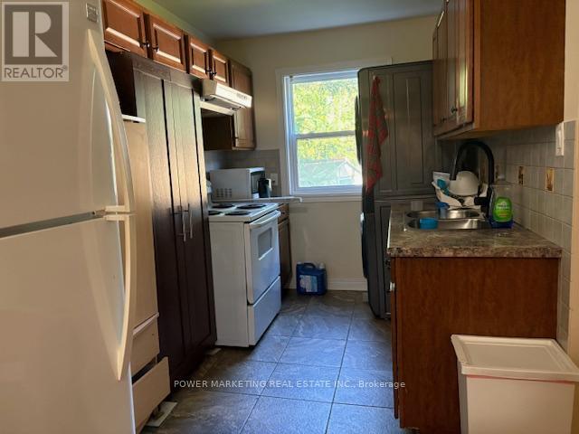 803 MERIVALE ROAD