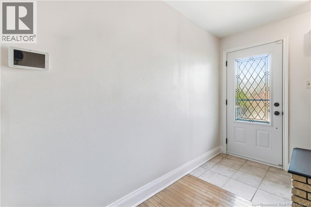 37 Winter Avenue - Photo 3