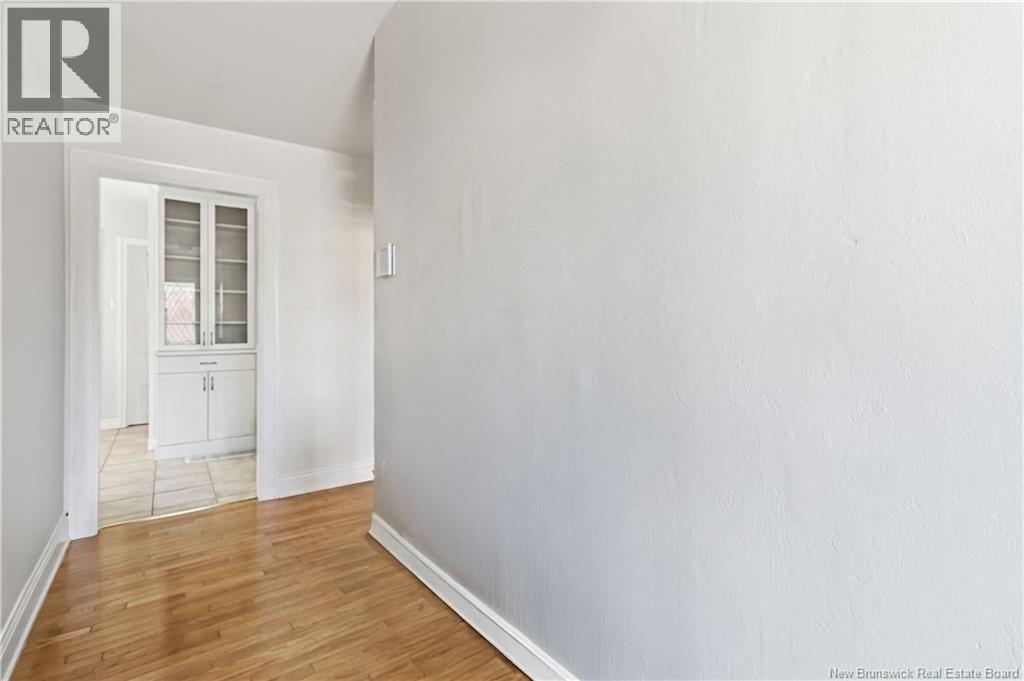 37 Winter Avenue - Photo 4