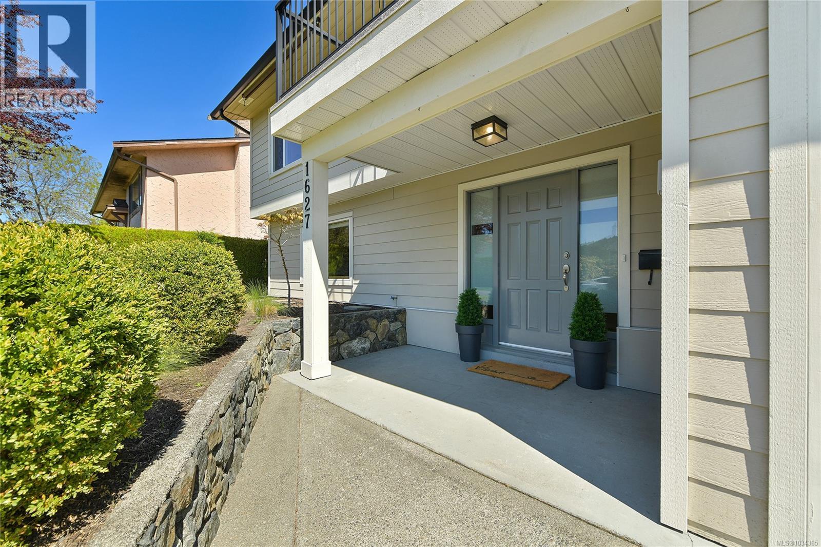 1627 Hybury Pl
