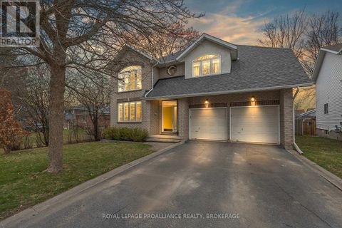 64 DALGLEISH AVENUE Kingston (Kingston East (Incl Barret Crt)) ON K7K7E1