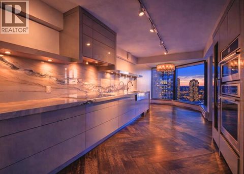 2403, 1100 8 Avenue SW Calgary AB T2P3T9