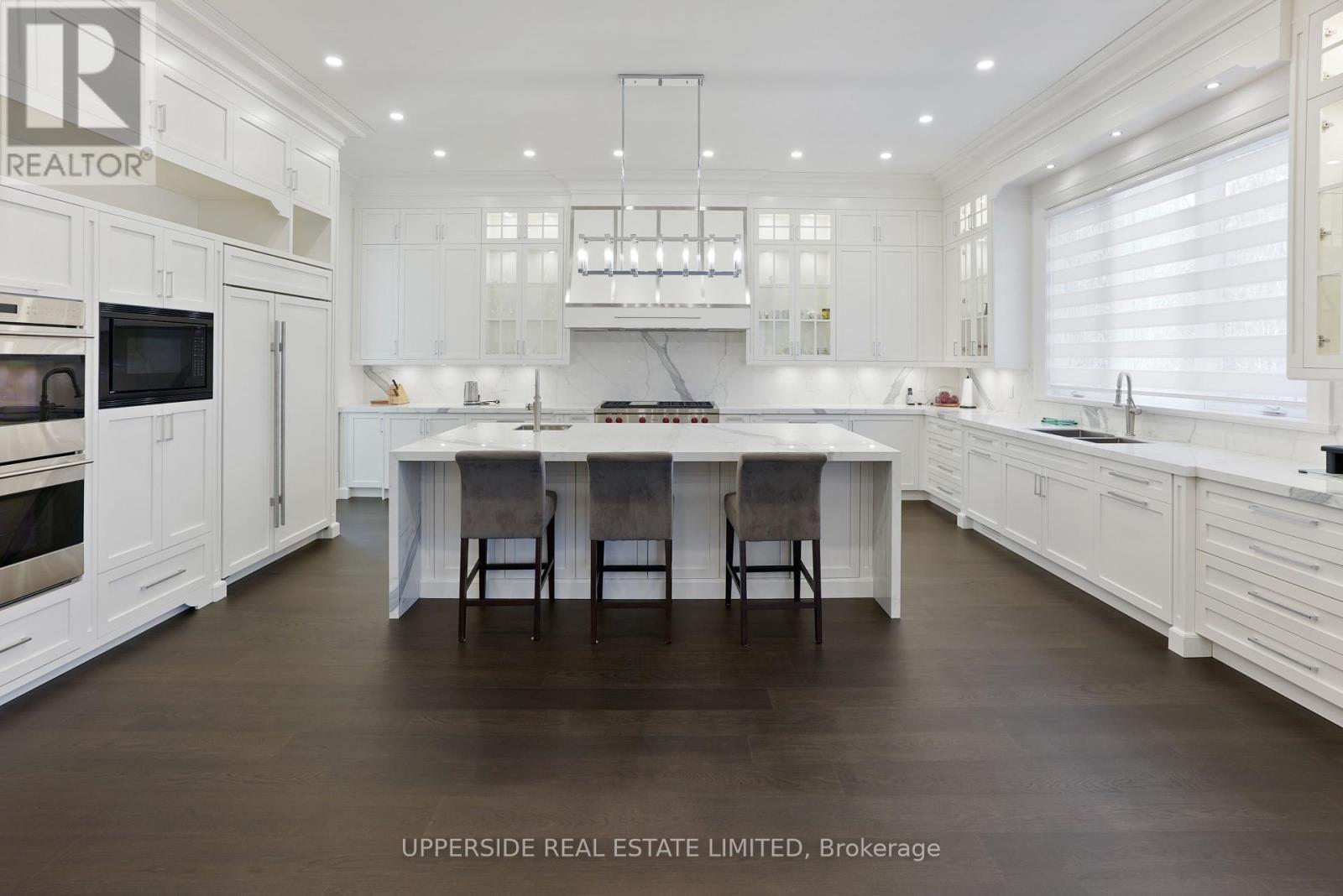 28 THORNRIDGE DRIVE