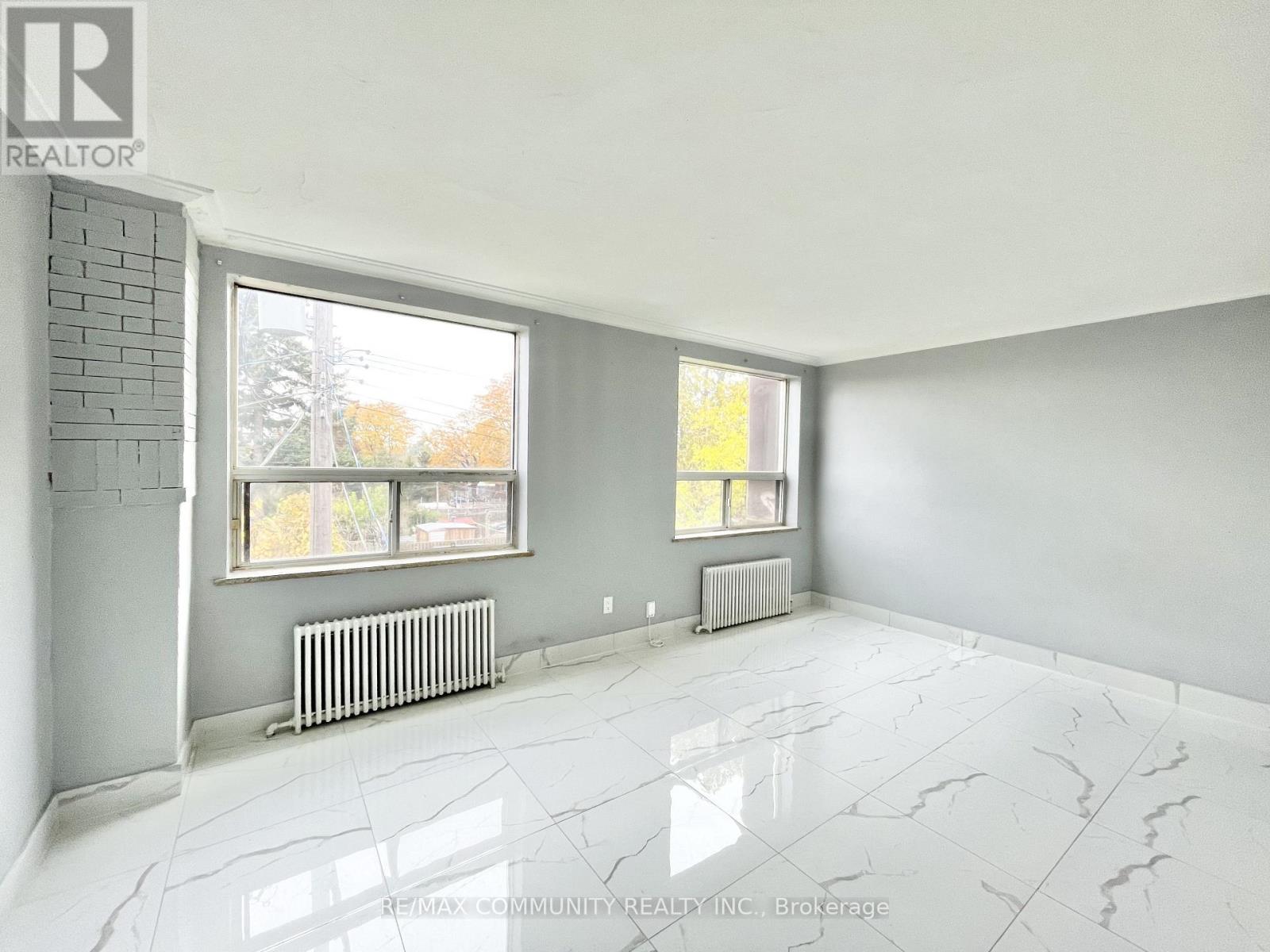 2 - 2624 EGLINTON AVENUE E