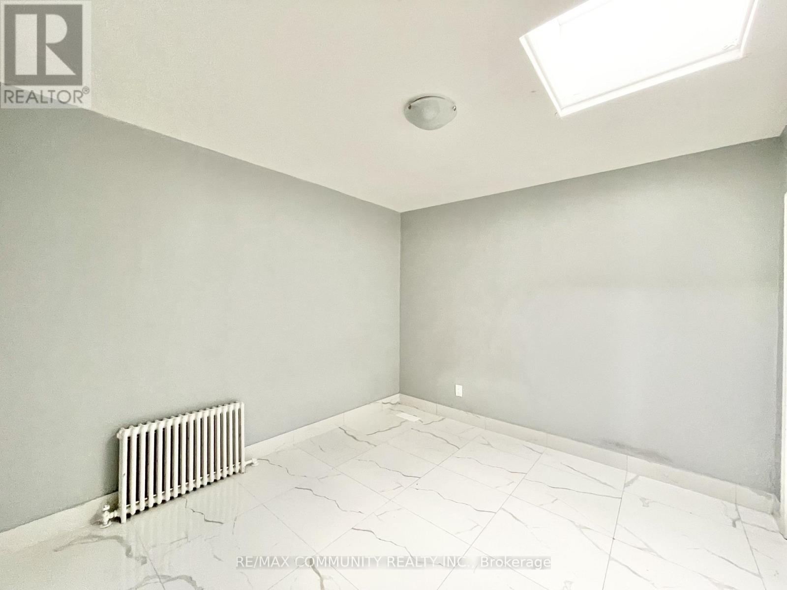 2 - 2624 EGLINTON AVENUE E