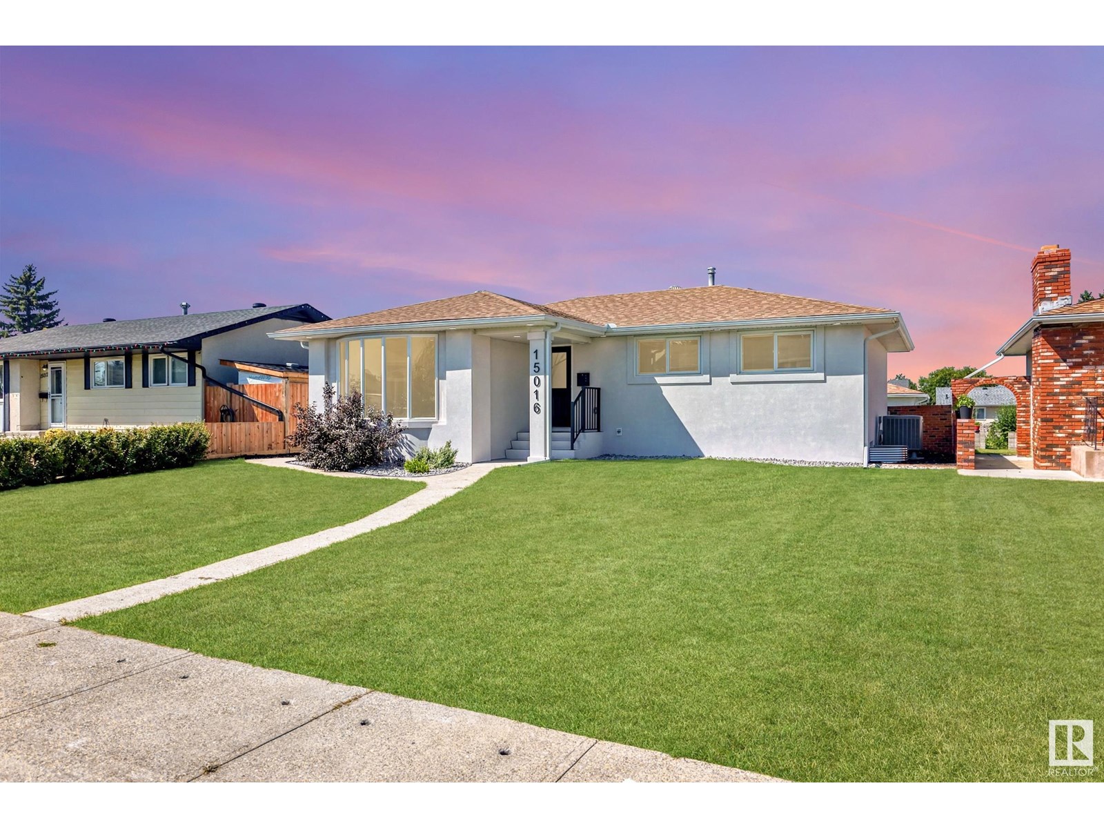 15016 88 ST NW