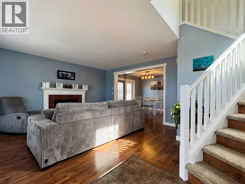 86 Riverstone Boulevard W