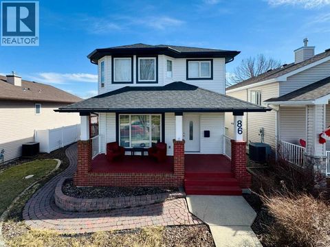 86 Riverstone Boulevard W Lethbridge AB T1K7X5