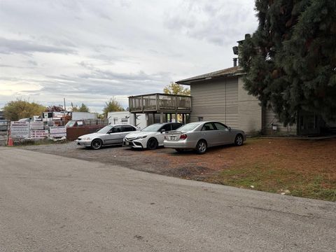 6728 152 STREET Surrey BC V3S3L4