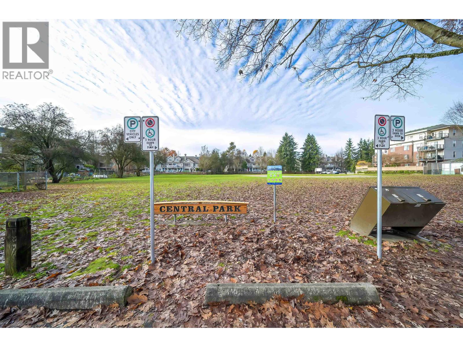 201 2345 CENTRAL AVENUE