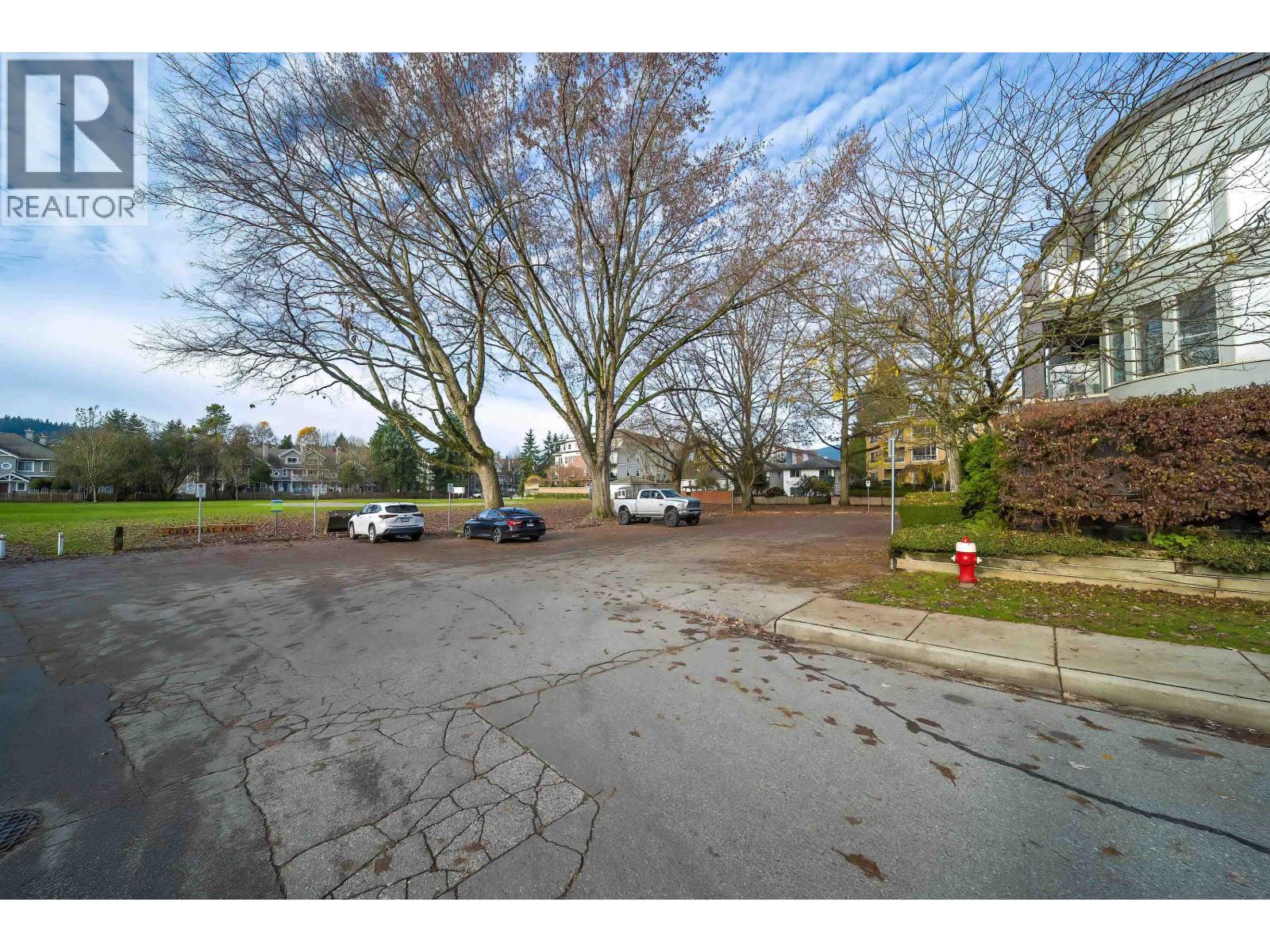 201 2345 CENTRAL AVENUE