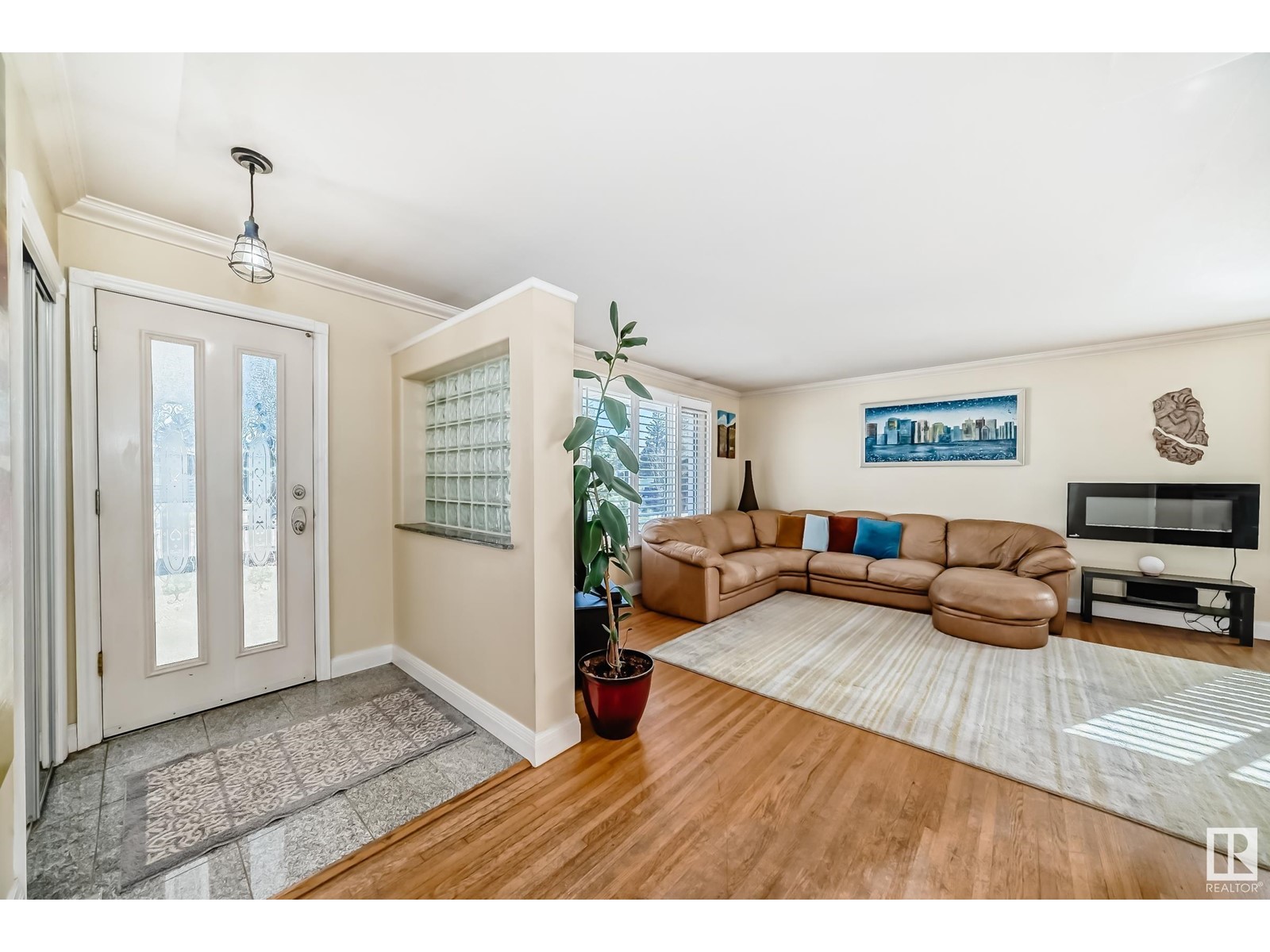 11731 38A AV NW