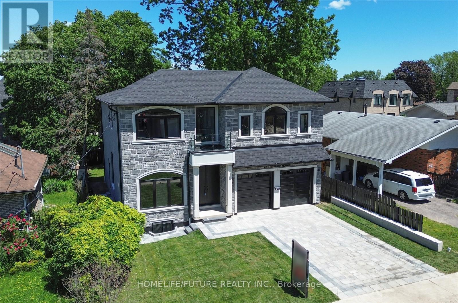 735 HILLCREST ROAD
