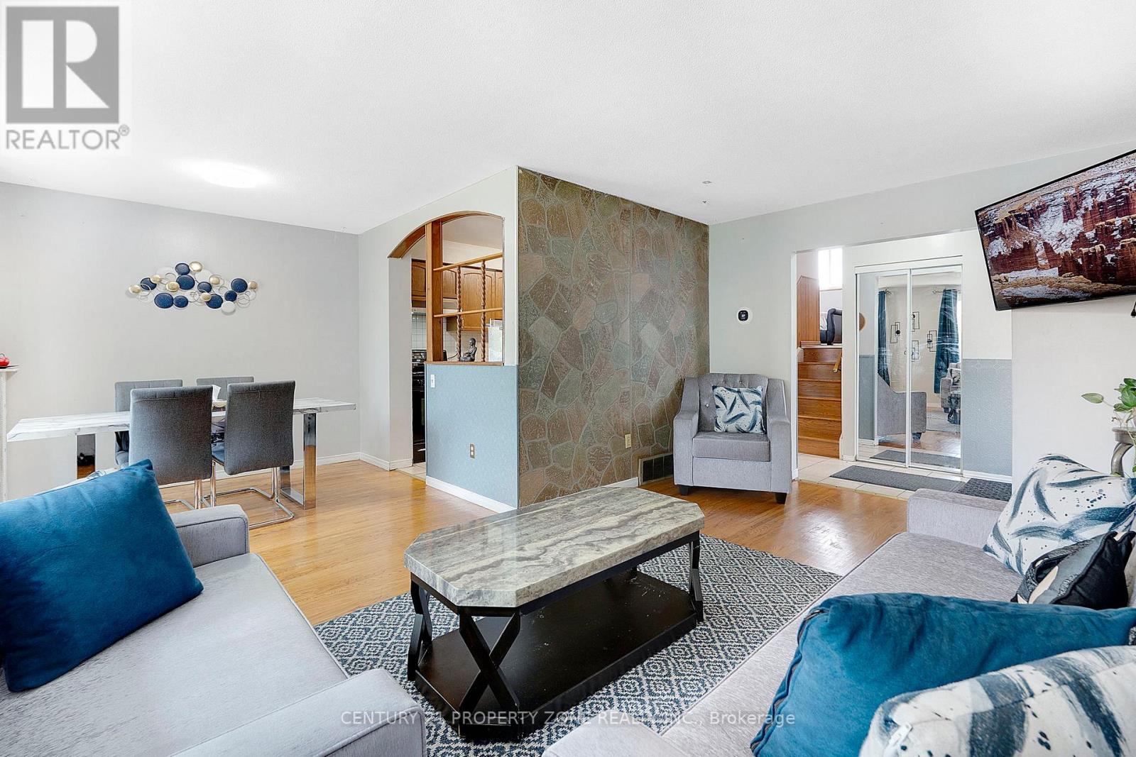 138 BERKINDALE DRIVE