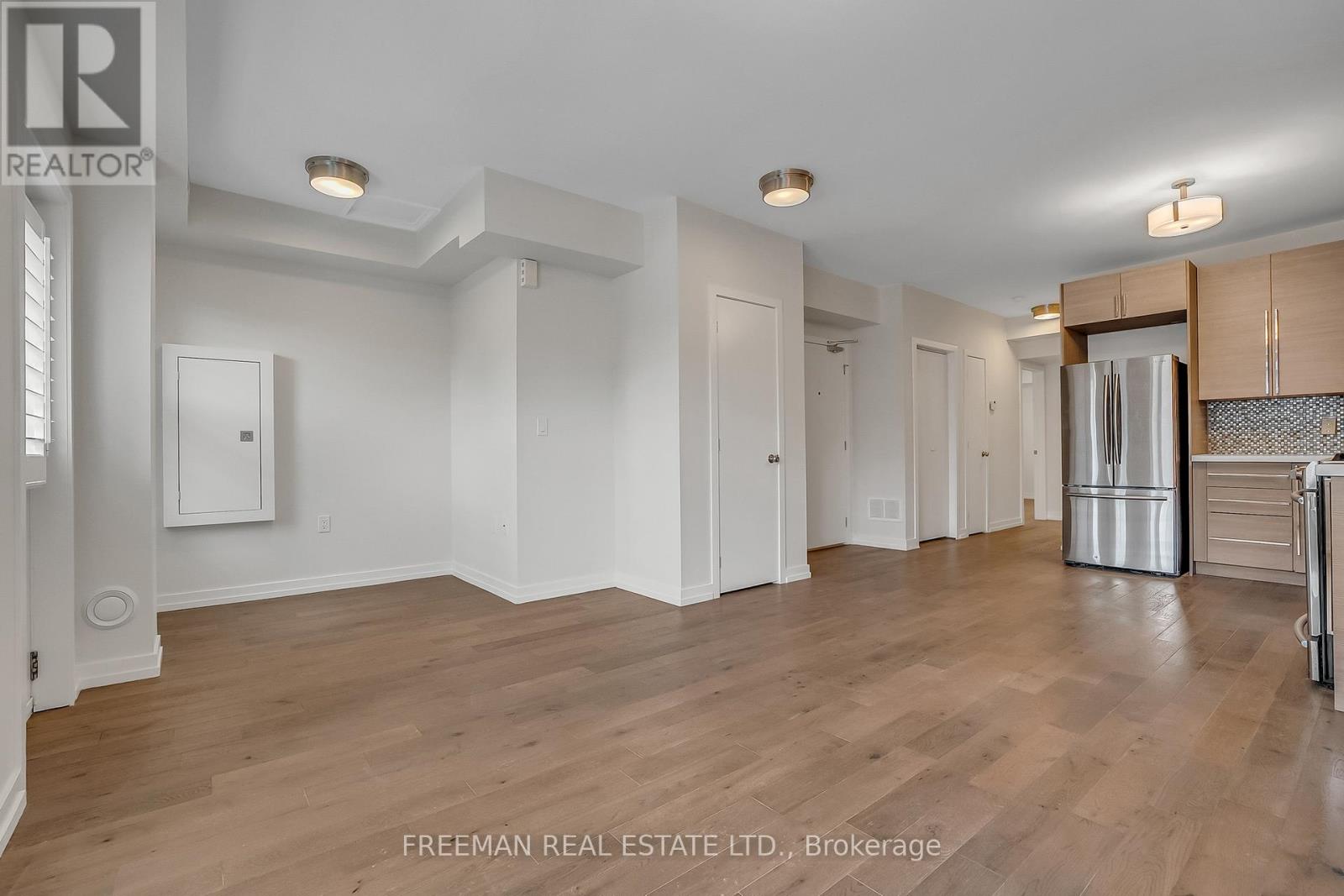12 ARLINGTON AVENUE