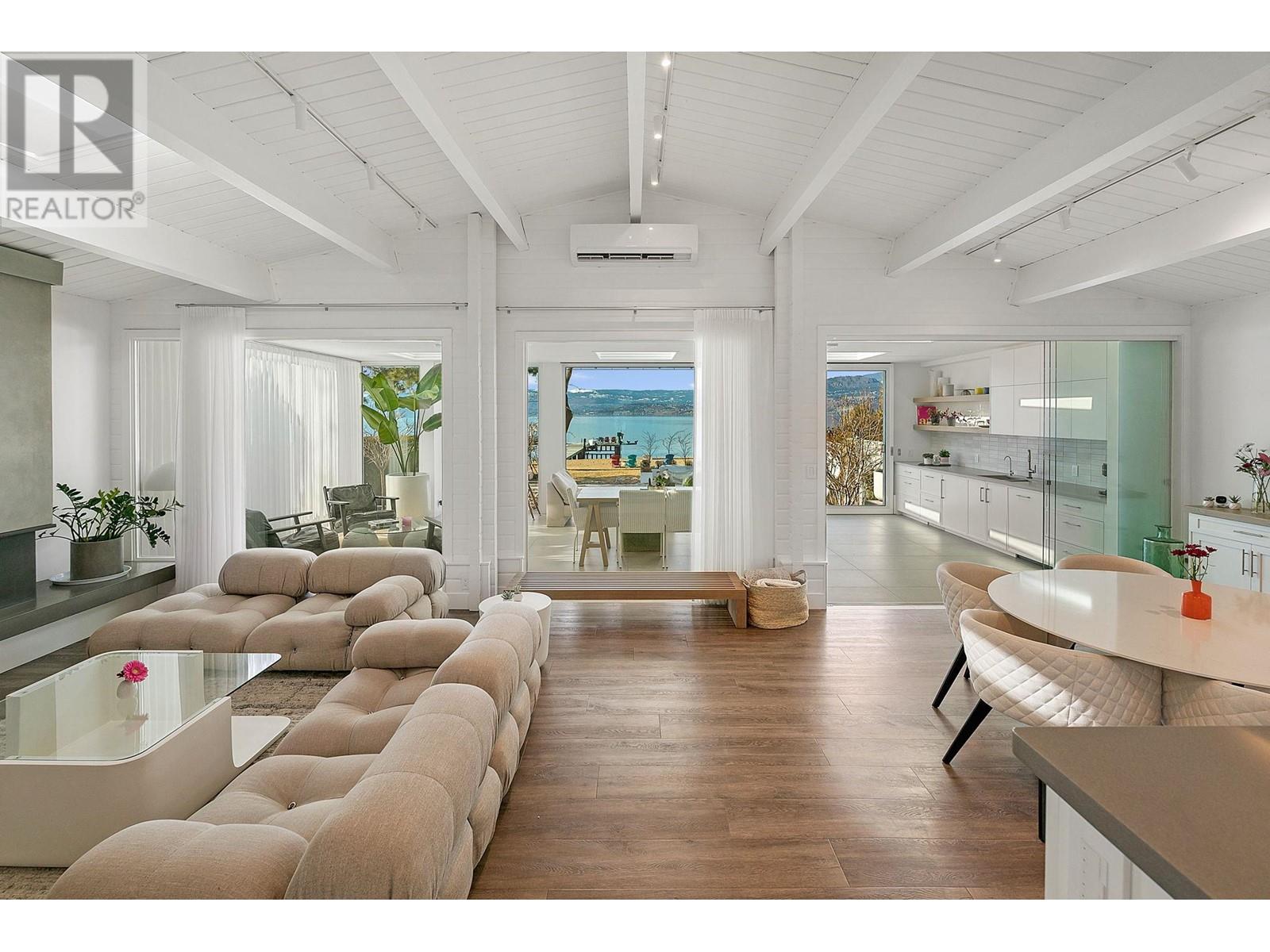 4110 Lakeshore Road