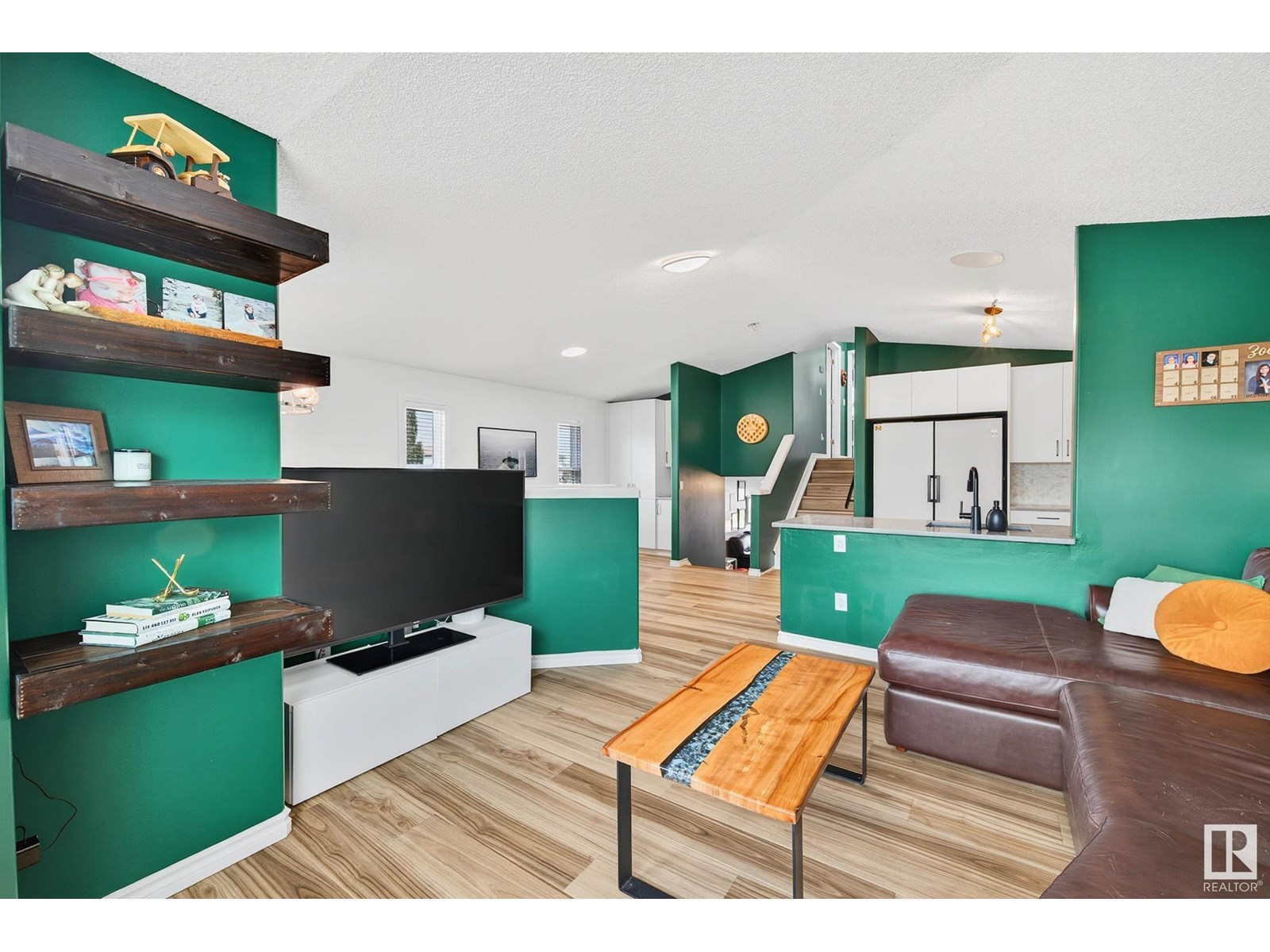 3117 49 ST