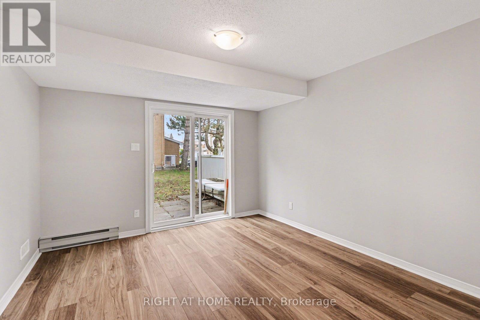 29 - 26 WRENWOOD CRESCENT