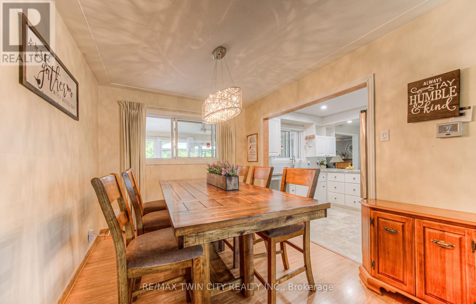 590 MANCHESTER ROAD