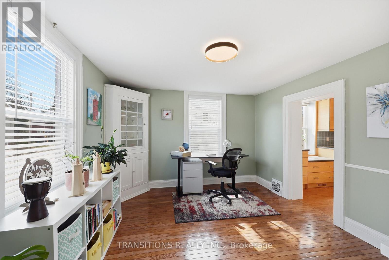 270 CHARLES STREET S