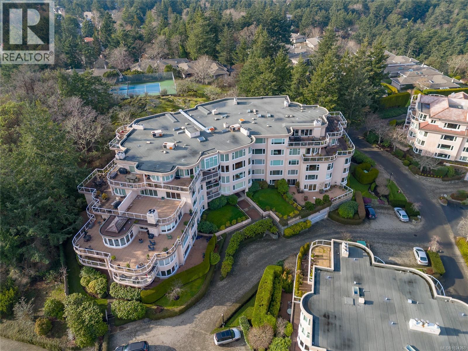 5407 2829 Arbutus Rd