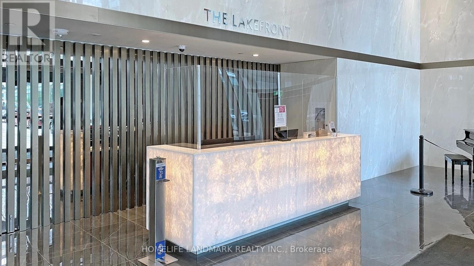 3703 - 17 BATHURST STREET