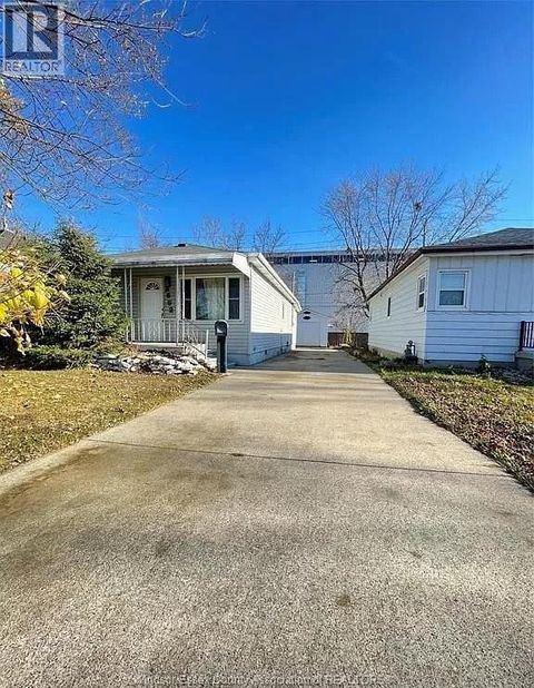 2662 MELDRUM Windsor ON N8W4G2