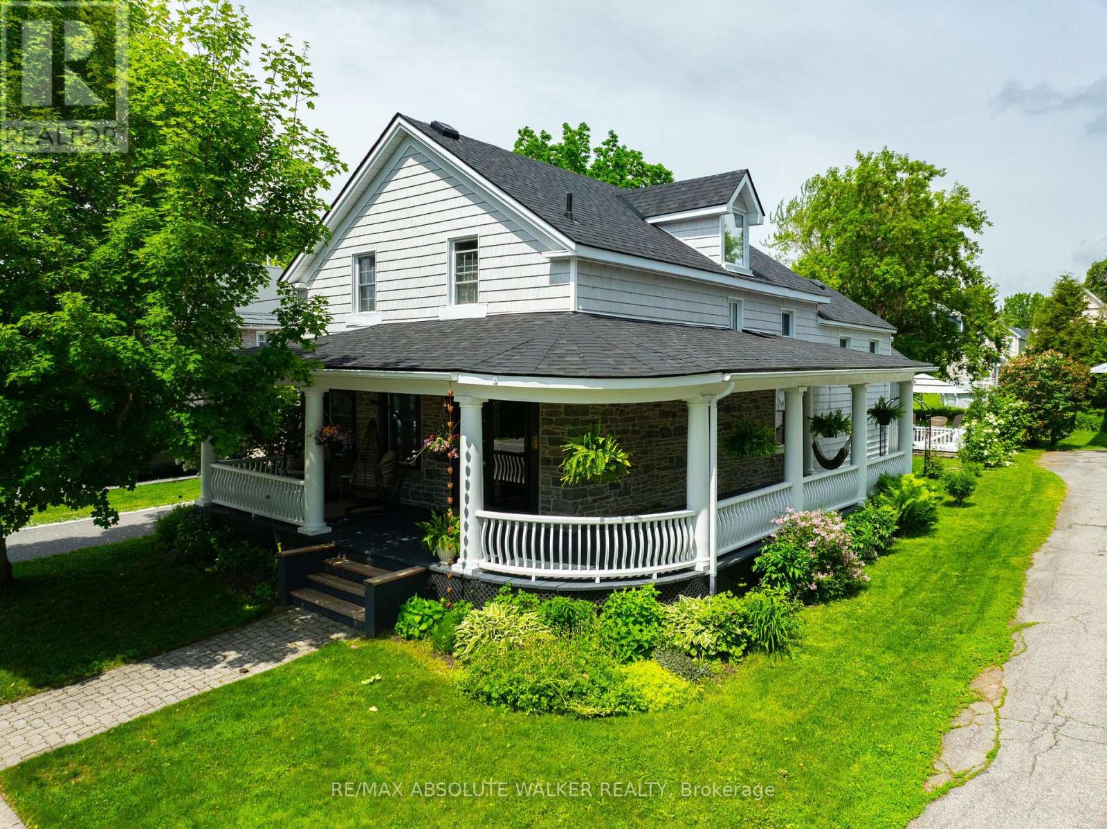 Photo 1 of 44 — 652 HENRY STREET W, Prescott, ON K0E1T0