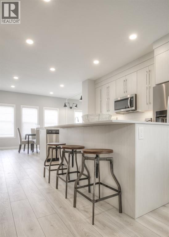 46 Rangeview Path SE