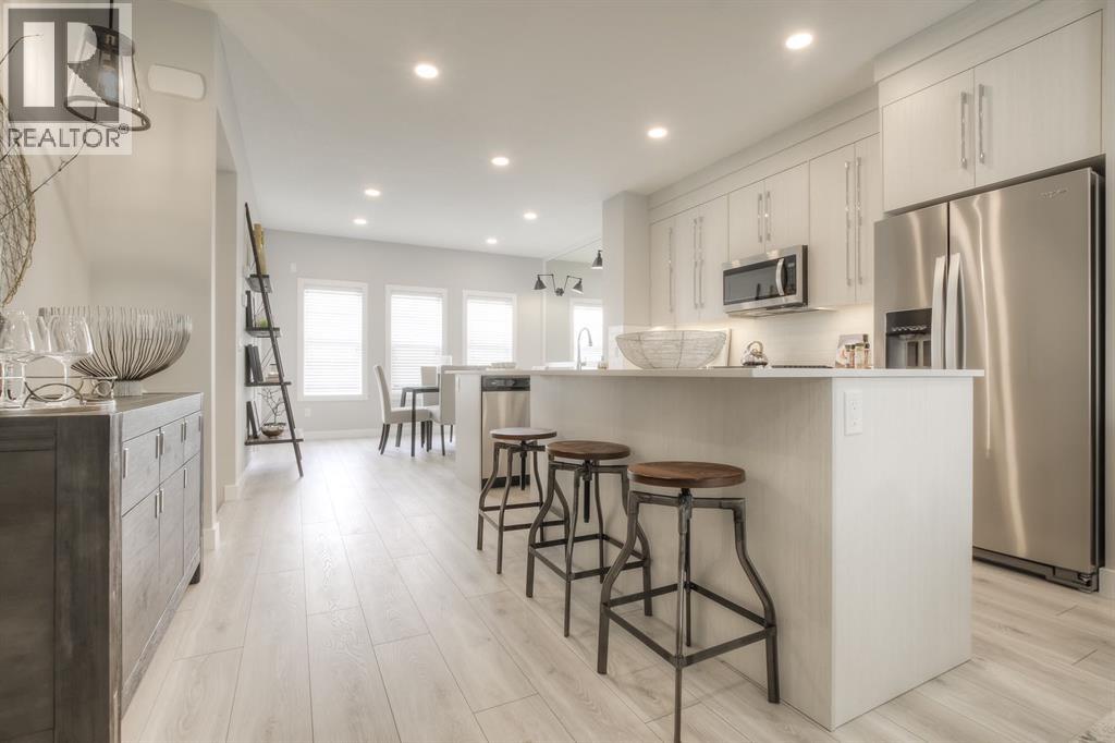 46 Rangeview Path SE