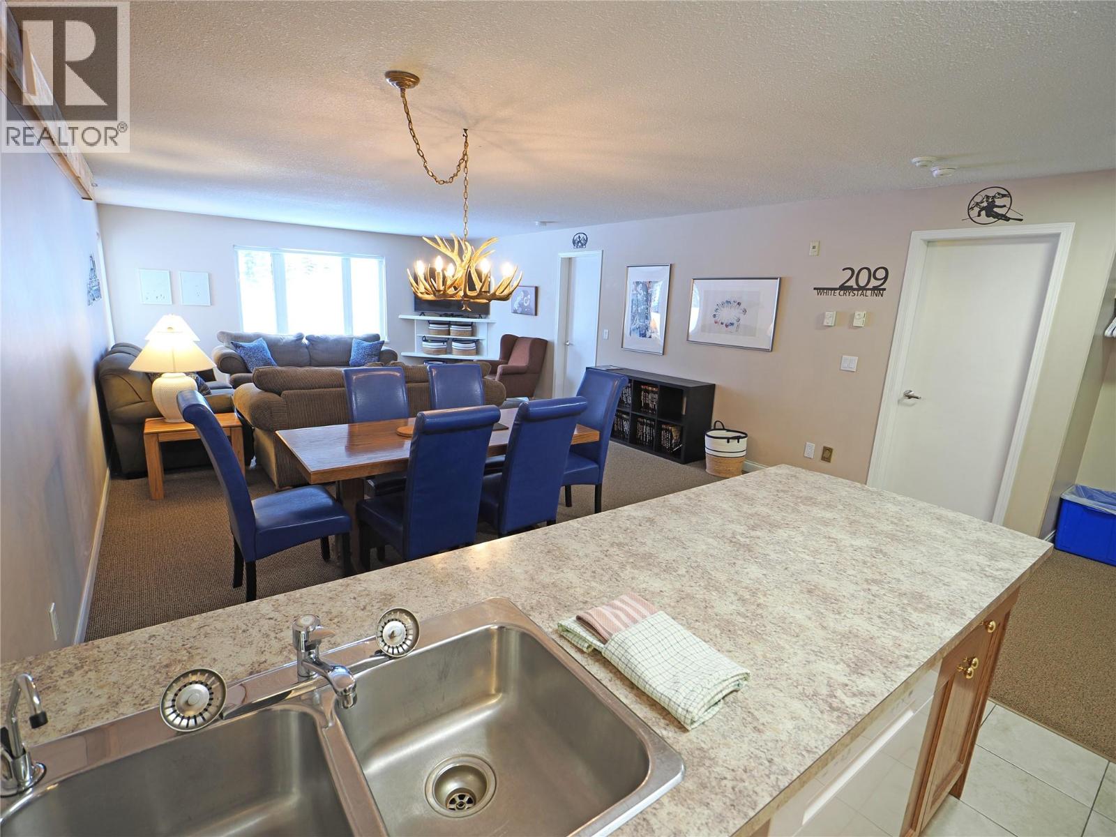 5275 Big White Road Unit# 209