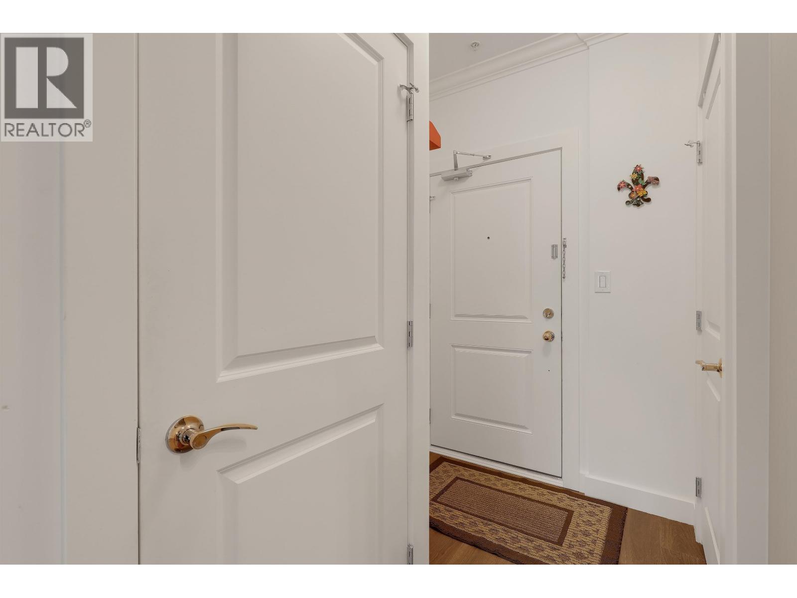 302 11566 224 STREET